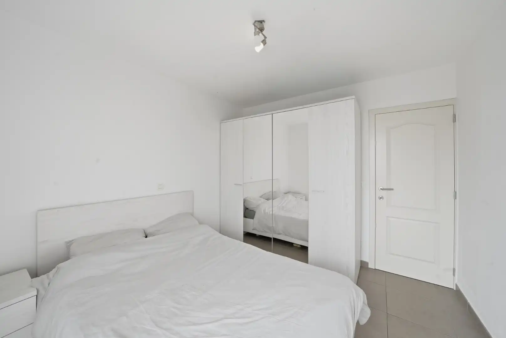 Lichtrijk 2-slaapkamerappartement met prachtig open uitzicht in Oostende foto 13