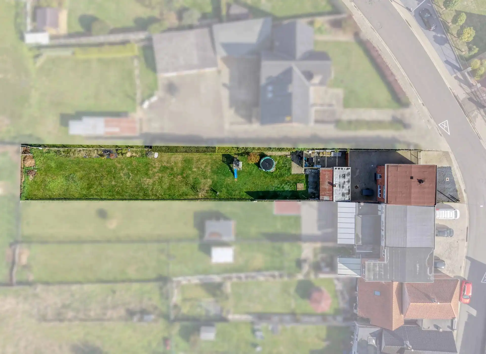 Ruime gezinswoning met drie slaapkamers foto 23