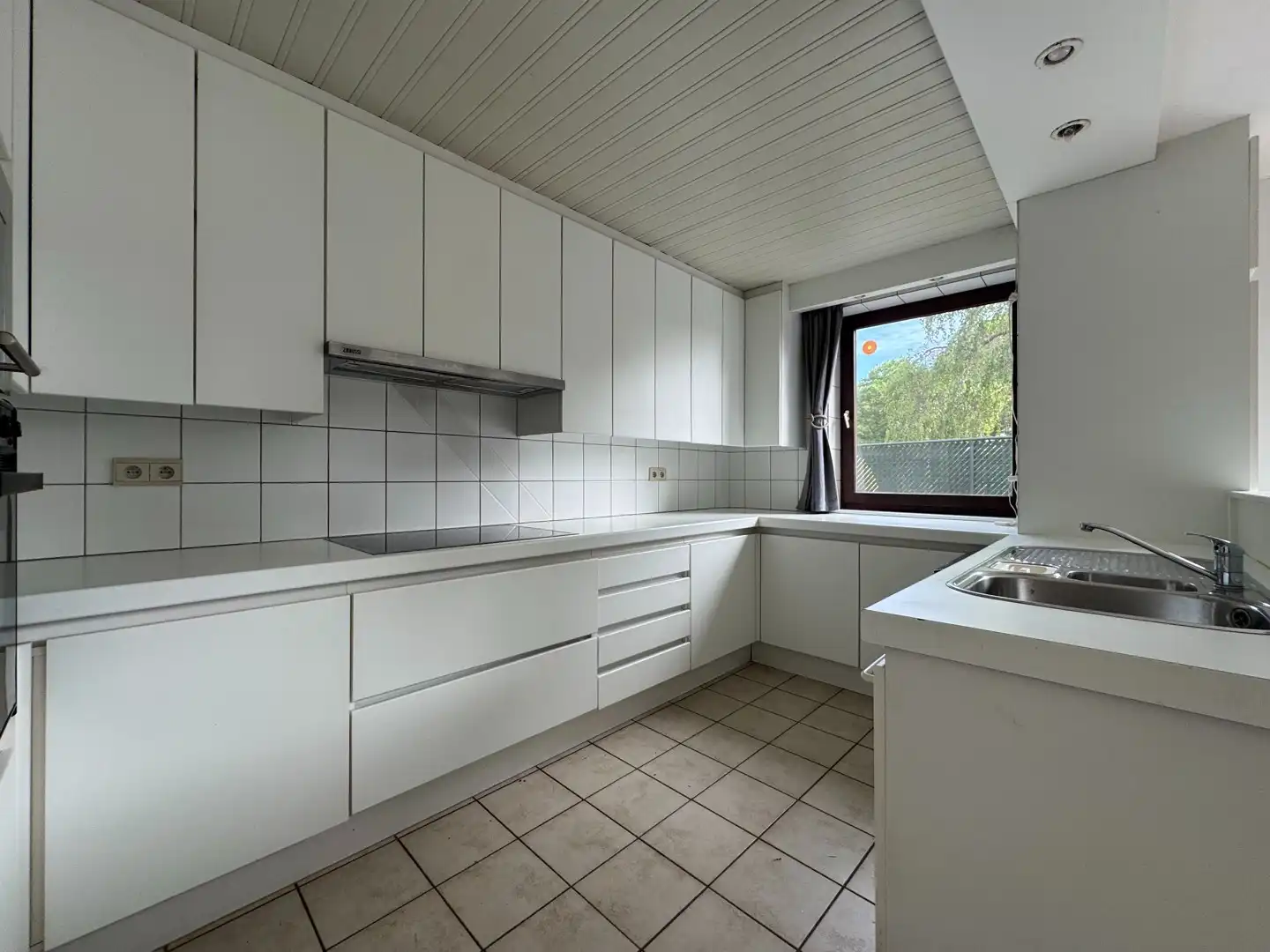 Gelijkvloerse woning met 3 slaapkamers te huur in Diepenbeek foto 8