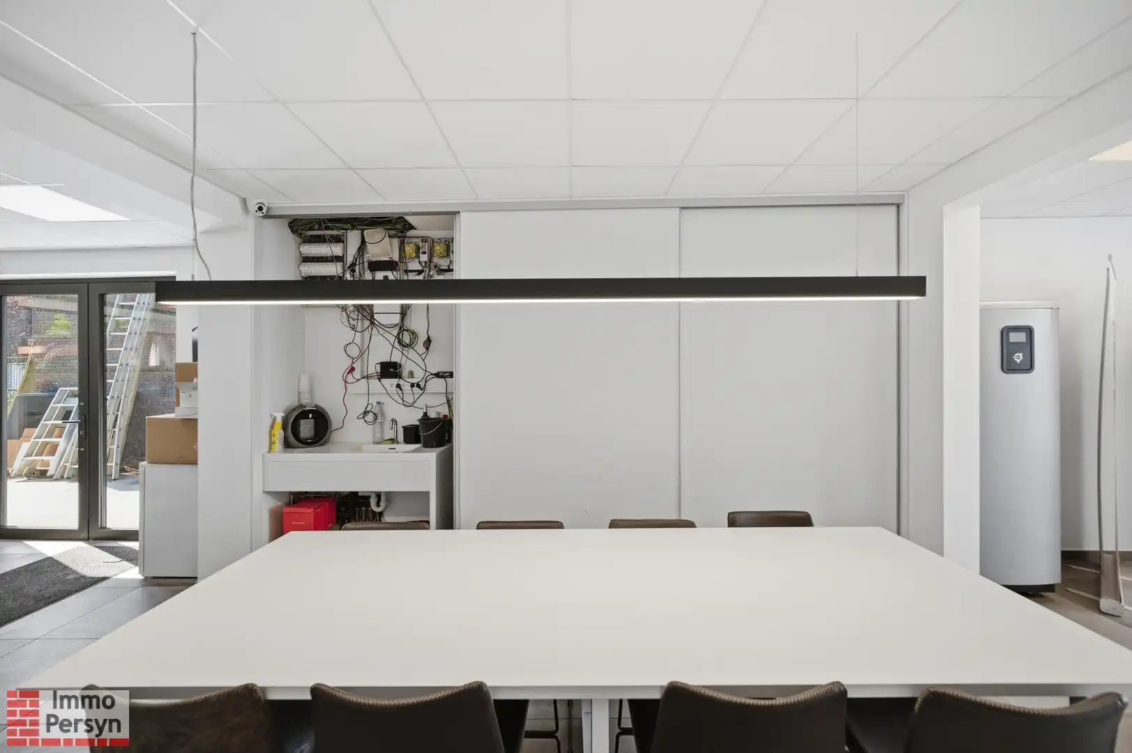 Unieke investeringskans: Handelspand met appartement foto 25