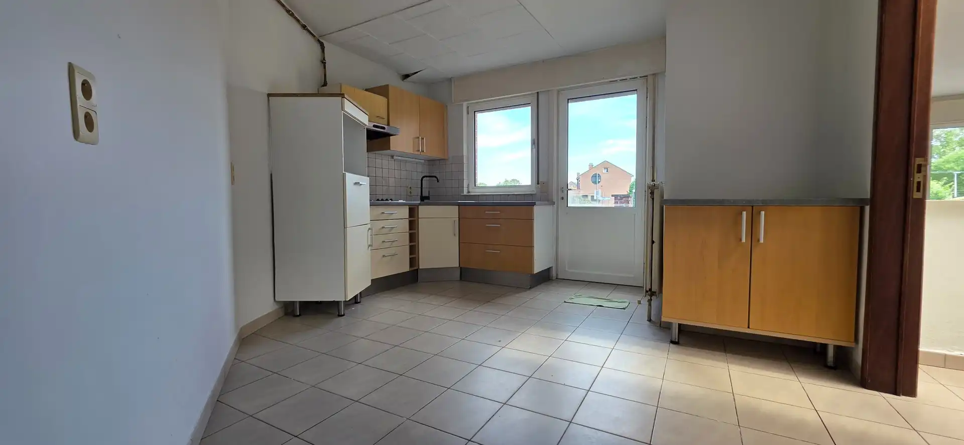 Renovatiewoning met veel potentieel foto 6