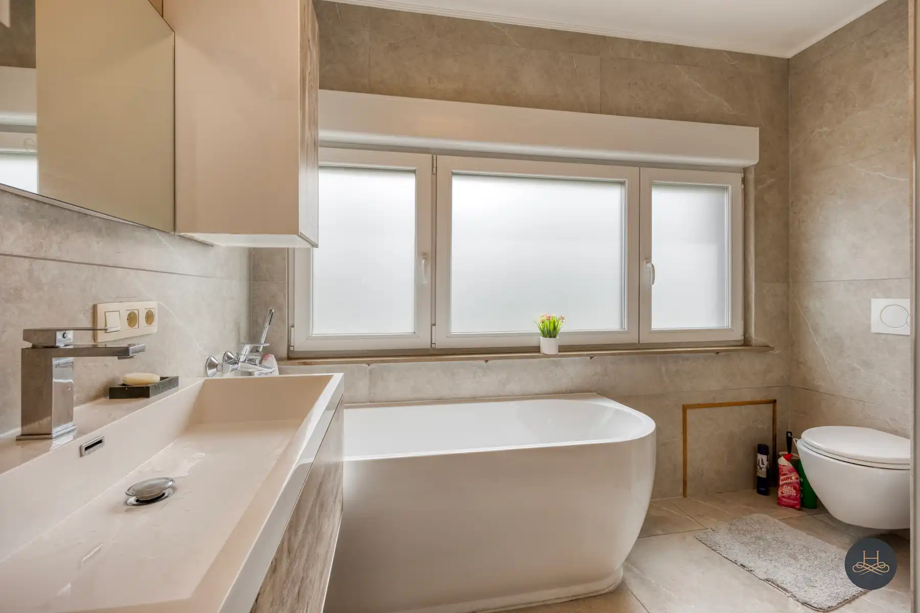 Hoogwaardig afgewerkte, ruime gezinswoning op toplocatie foto 16