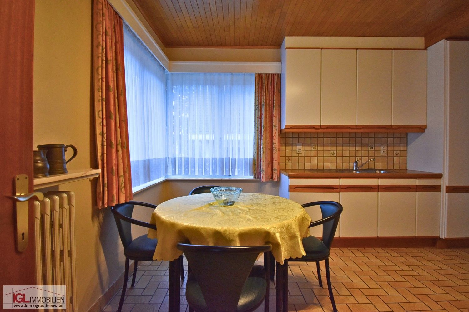 Ruim en rustig gelegen appartement met 2 slaapkamers, terras en garage te huur in Dilbeek foto 7