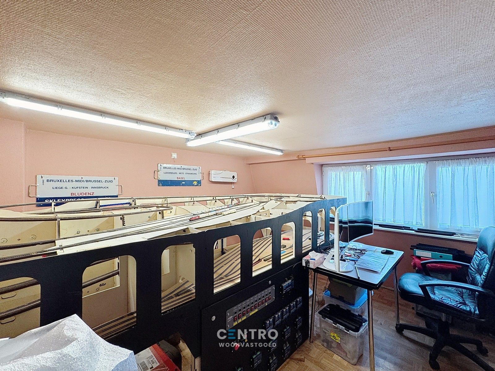 Woning met 3 à 4 slpks en diepe tuin te Sint-Kruis! foto 14