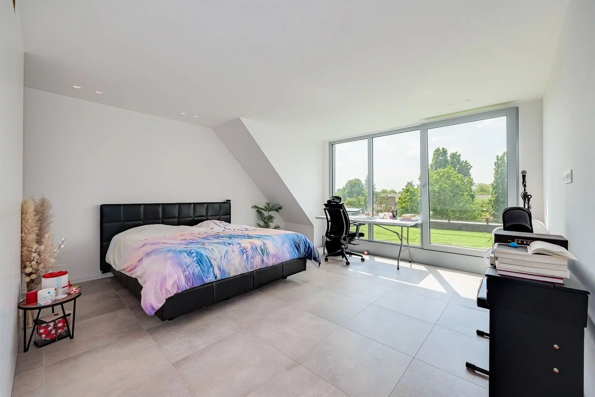 Prachtig afgewerkt gebouw - showroom + villa foto 32
