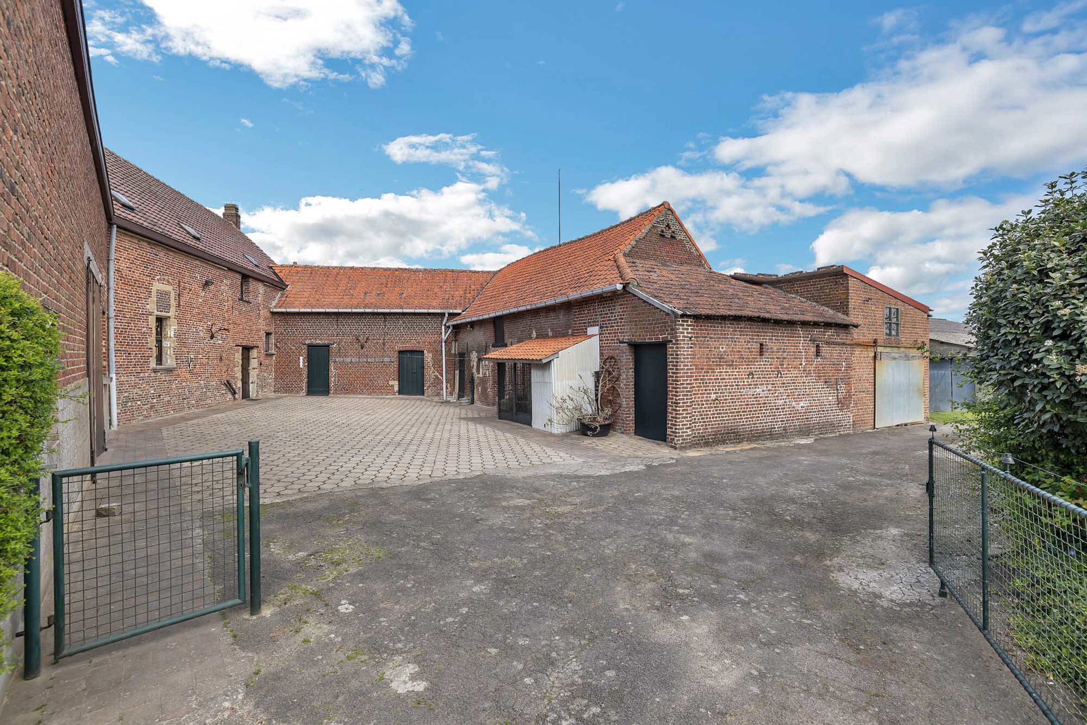 Uitzonderlijke hoeve op perceel van meer dan 30 are foto 10