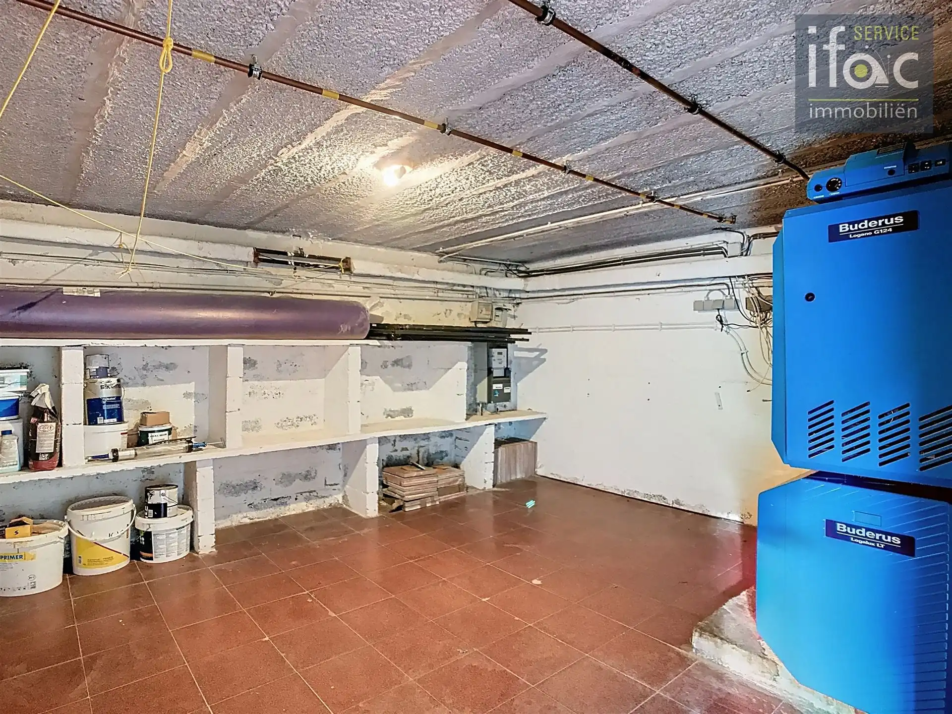 Bungalow met 4 slaapkamers en ruime garage foto 21