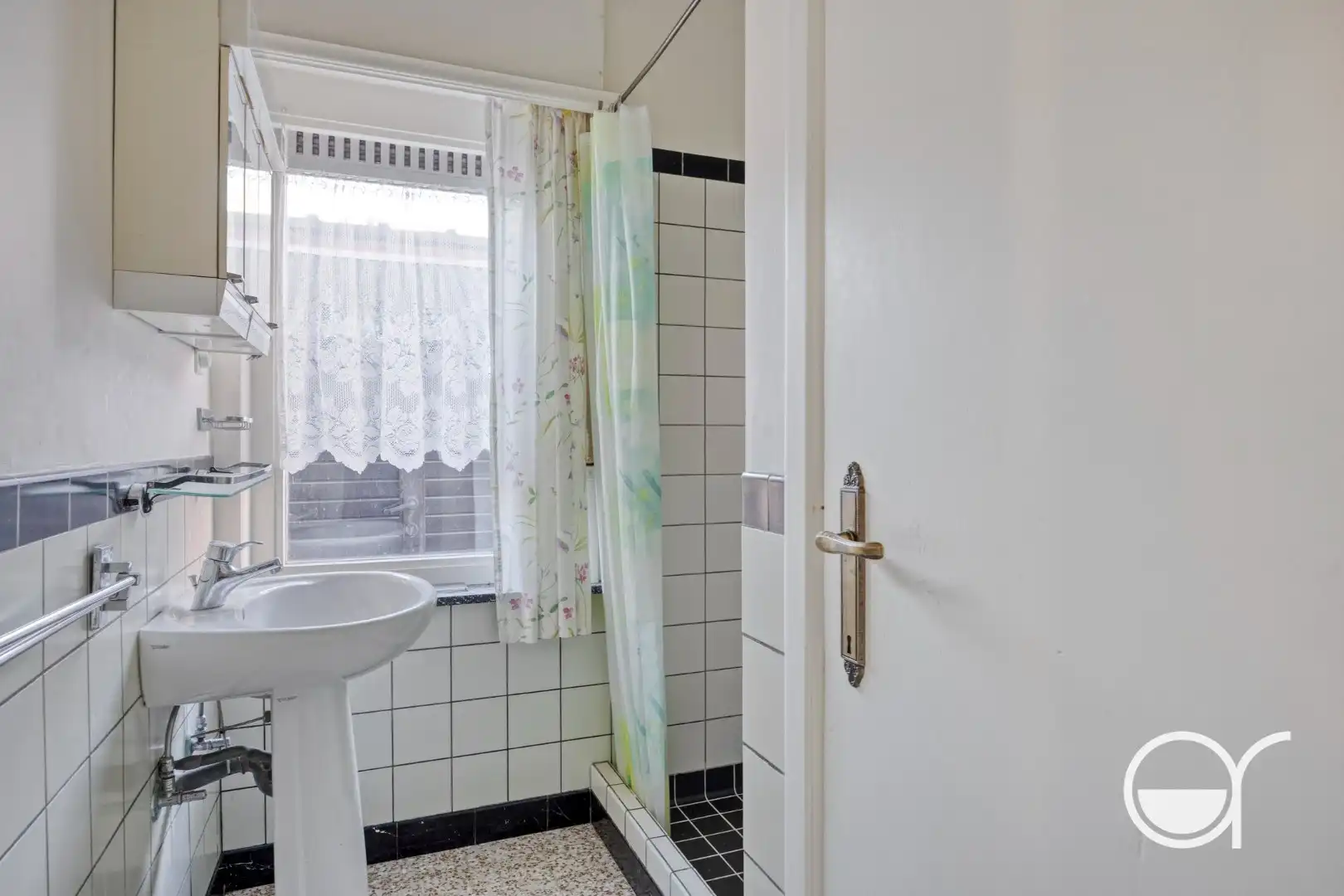 Te renoveren villa in Zwijnaarde foto 9