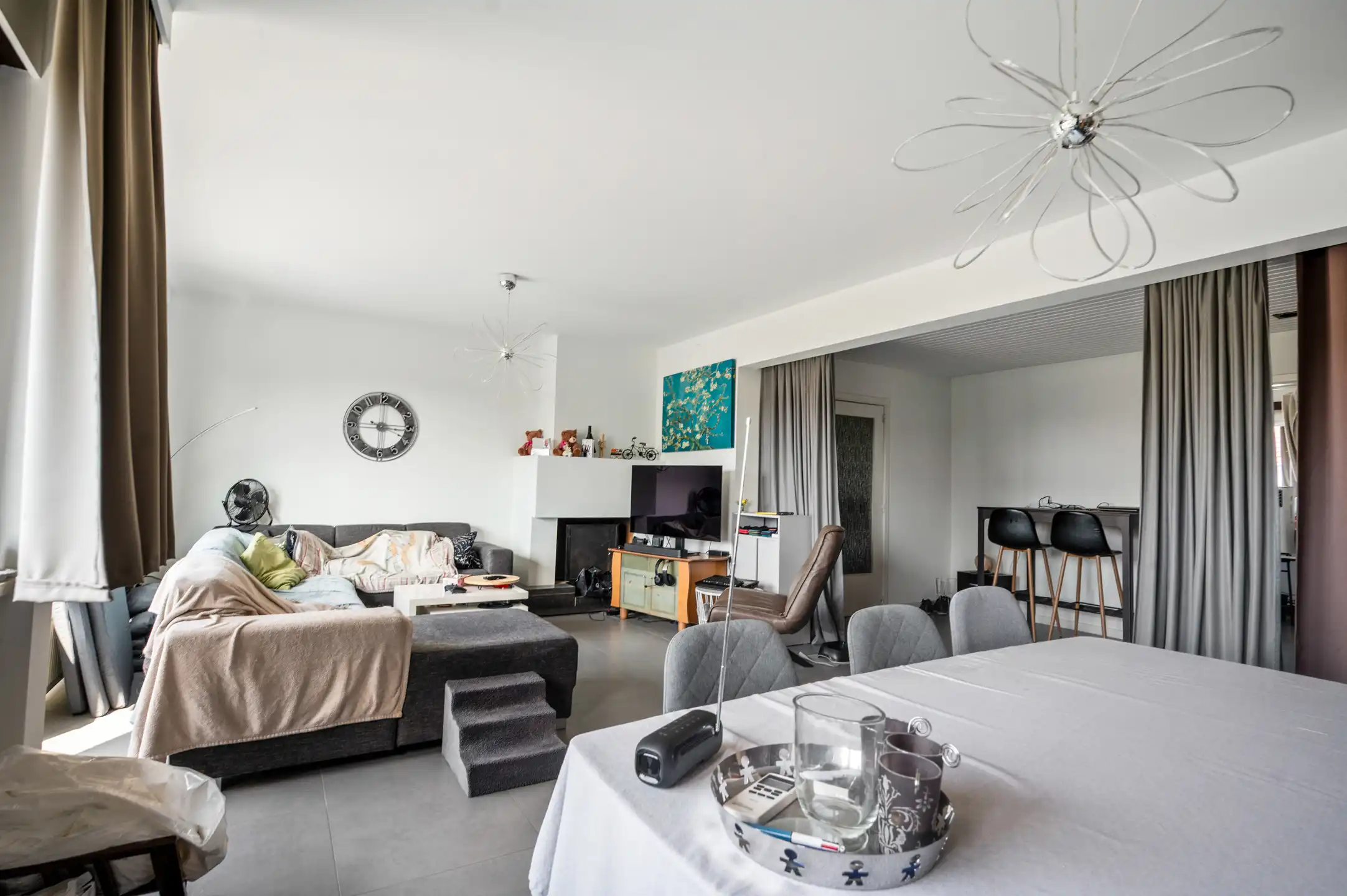 Ruim 3-slpk. duplex-appartement met garage, groot, zonnig terras en ruime bergzolder foto 3