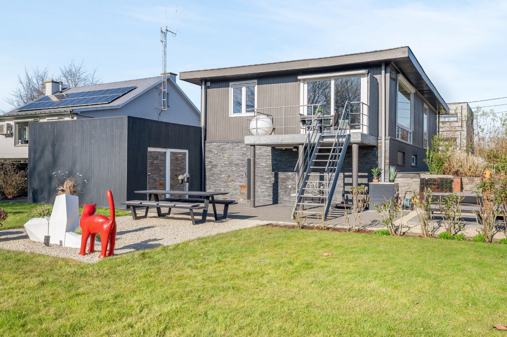 GERENOVEERDE WONING MET 3 SLPKS, TUIN EN RUIME GARAGE (973m²) foto 27