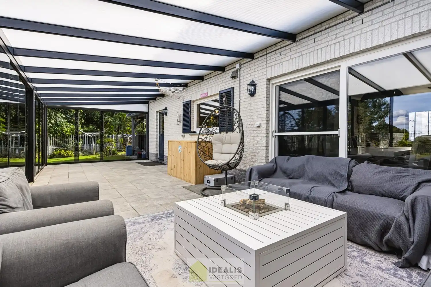 IDEALIS VASTGOED – EEN AANGENAME VRIJSTAANDE WONING MET EEN NIEUWE KEUKEN EN BADKAMER, EEN HEERLIJK RUIME WOONKAMER MET SPEKSTEENKACHEL, EEN EXTRA RUIME VERANDA (VOLLEDIG AF TE SLUITEN MET GLAZEN PUIEN), 3 SLAAPKAMERS, EEN EXTRA MULTIFUNCTIONELE RUIMTE (INGERICHT ALS KANTOOR MET APARTE INGANG) OP EEN RIANT PERCEEL VAN 14A 51CA, VOLLEDIG OMHEIND, VOORZIEN VAN VOLDOENDE PARKEERRUIMTE EN EEN PRACHTIGE CARPORT VOOR 2 WAGENS! foto 43
