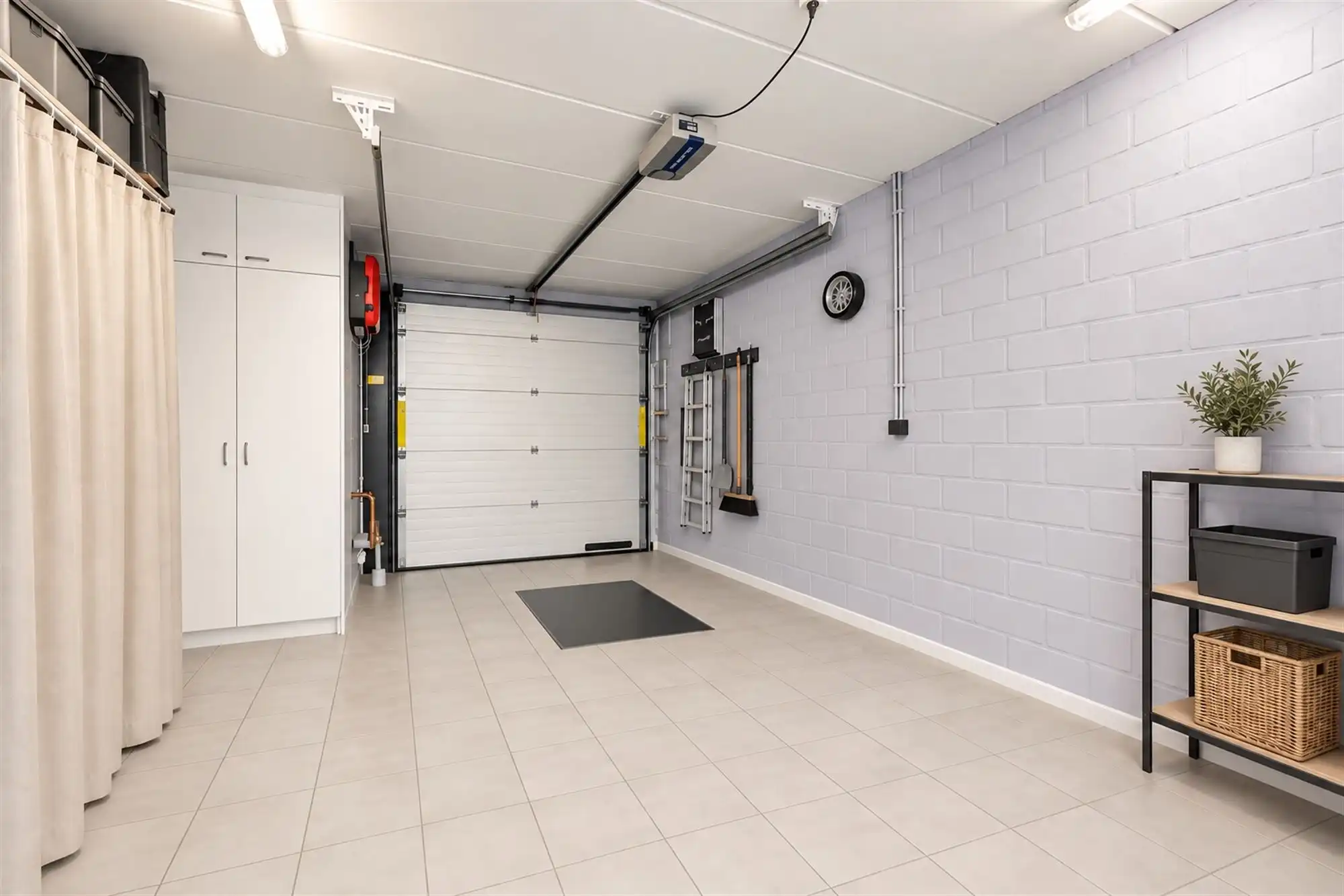 Instapklare woning met 4 slaapkamers en garage foto 26