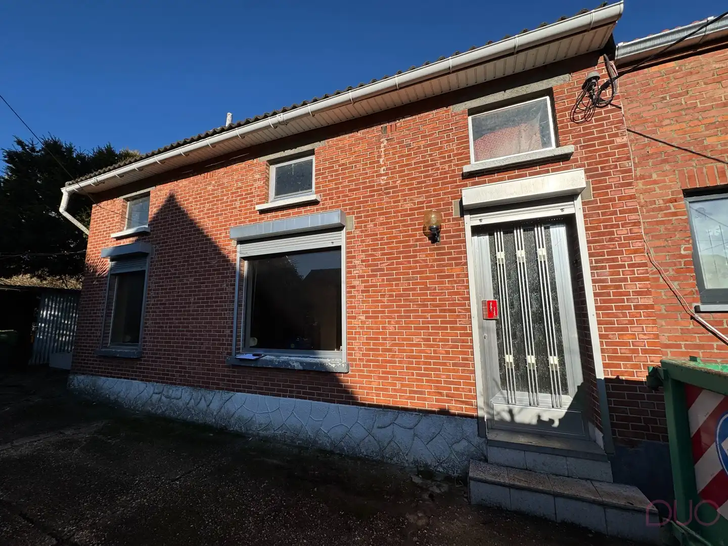 Totaal te renoveren woning op ruim perceel grond met prachtig uitzicht foto 10