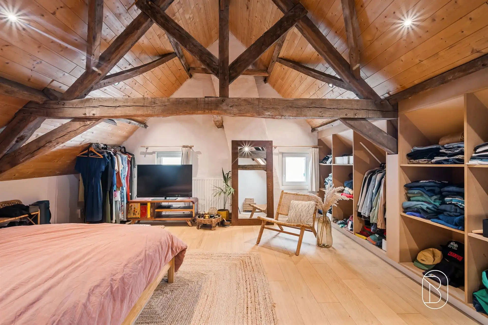 Charmante woning met grote tuin en bijgebouw foto 10