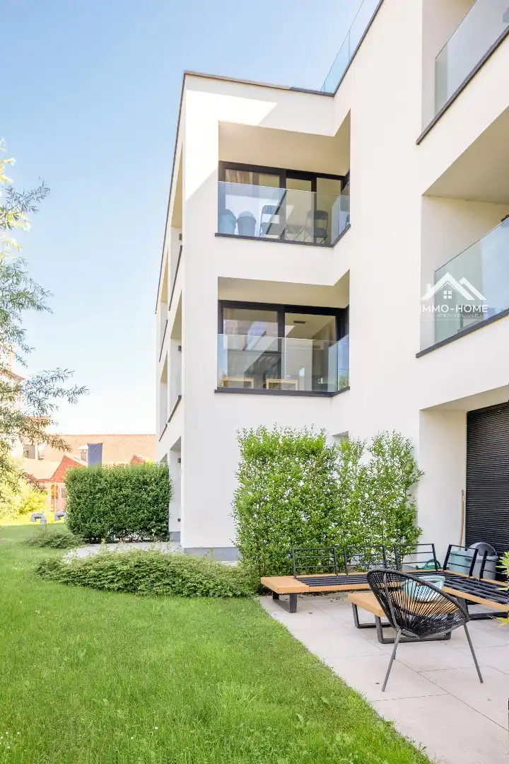 Instapklaar modern appartement met autostaanplaats foto 16