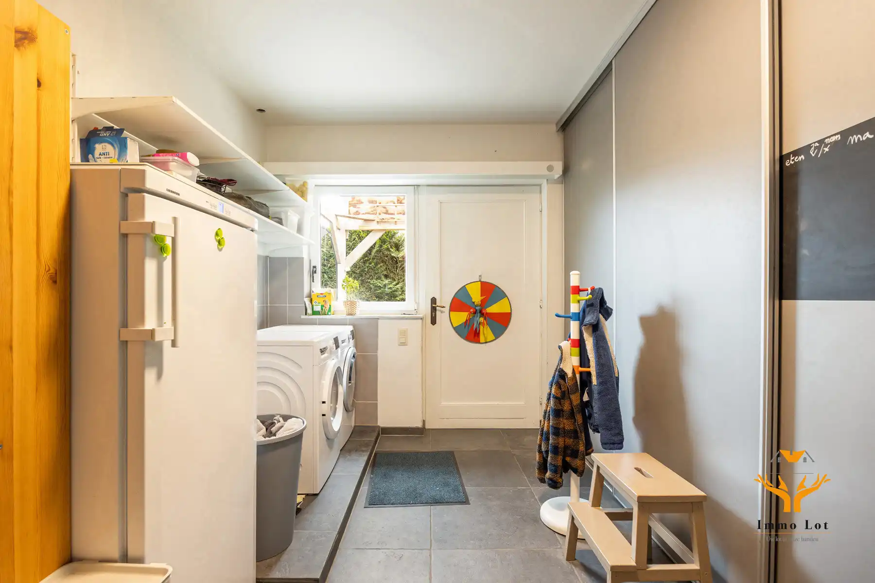 Instapklare gezinswoning met 7 slpk en tal van mogelijkheden foto 9