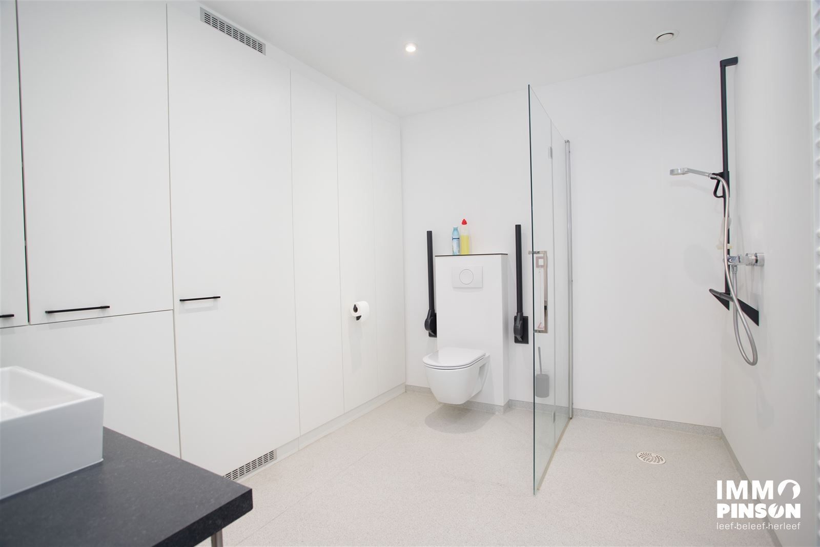 Gezellige assistentiewoning te Veurne foto 8