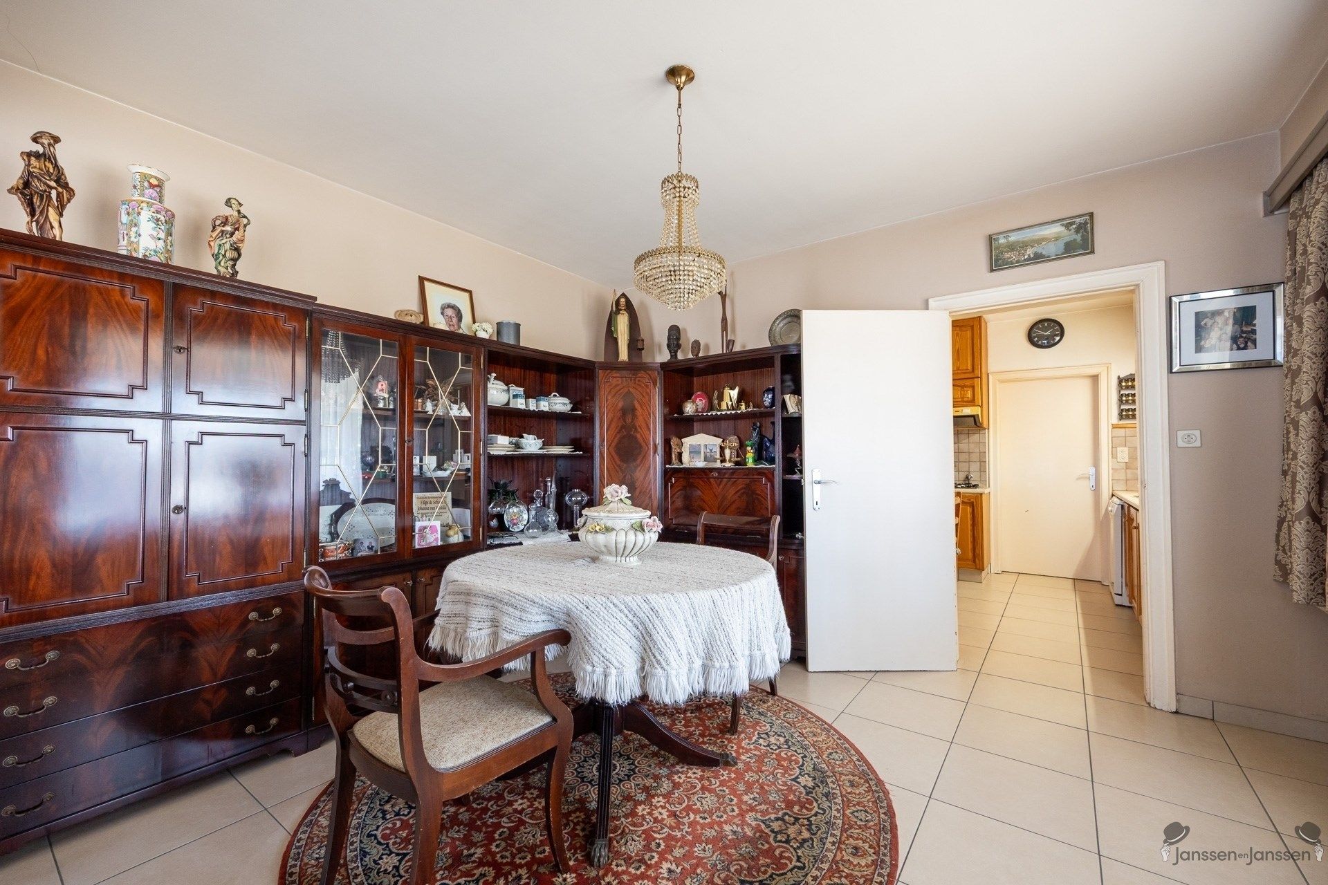 villa op een perceel van 3.552 m² foto 10