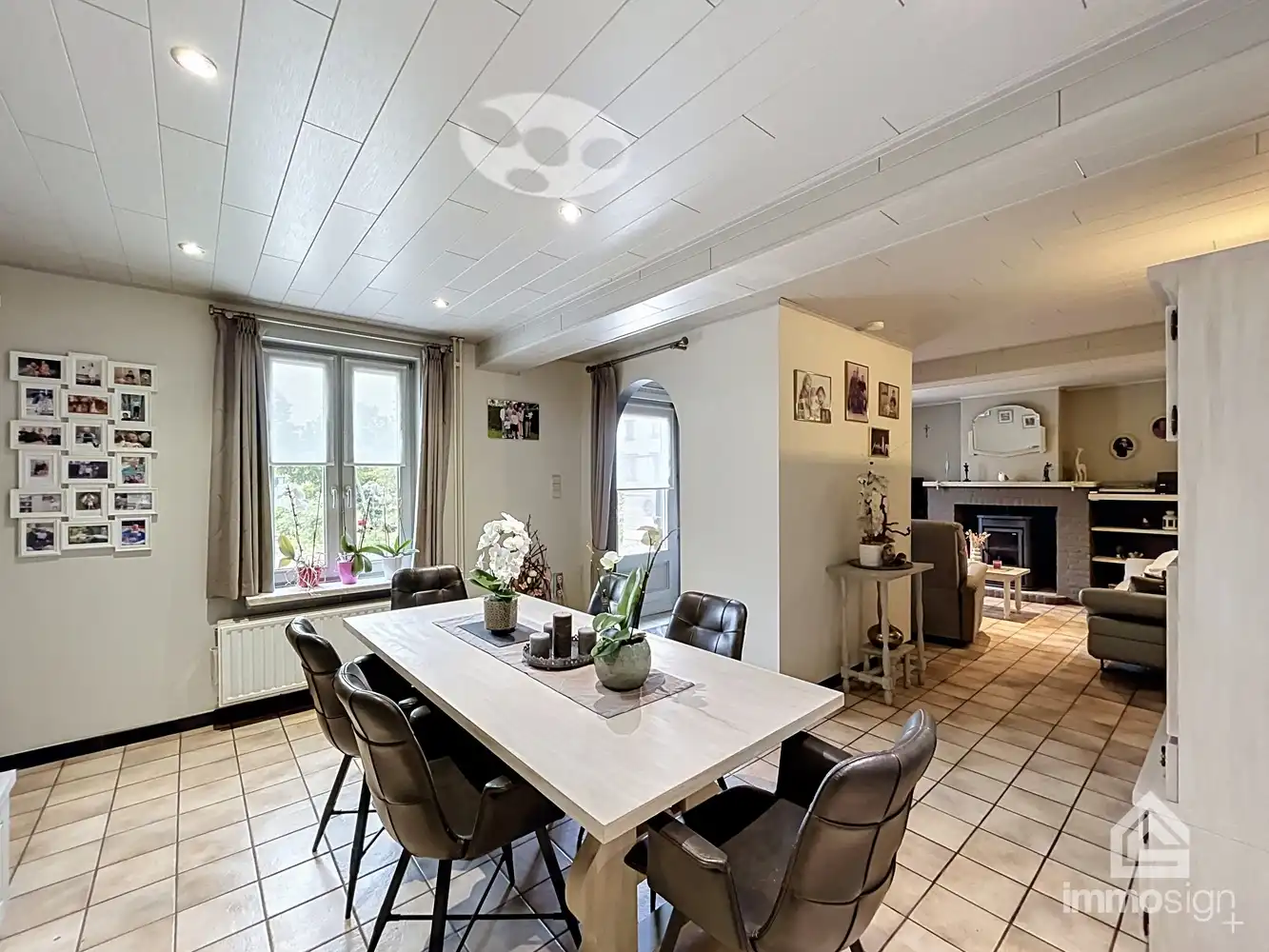 Ruime woning op bijna 2.000 m² grond met dubbele garage en werkhuis foto 14