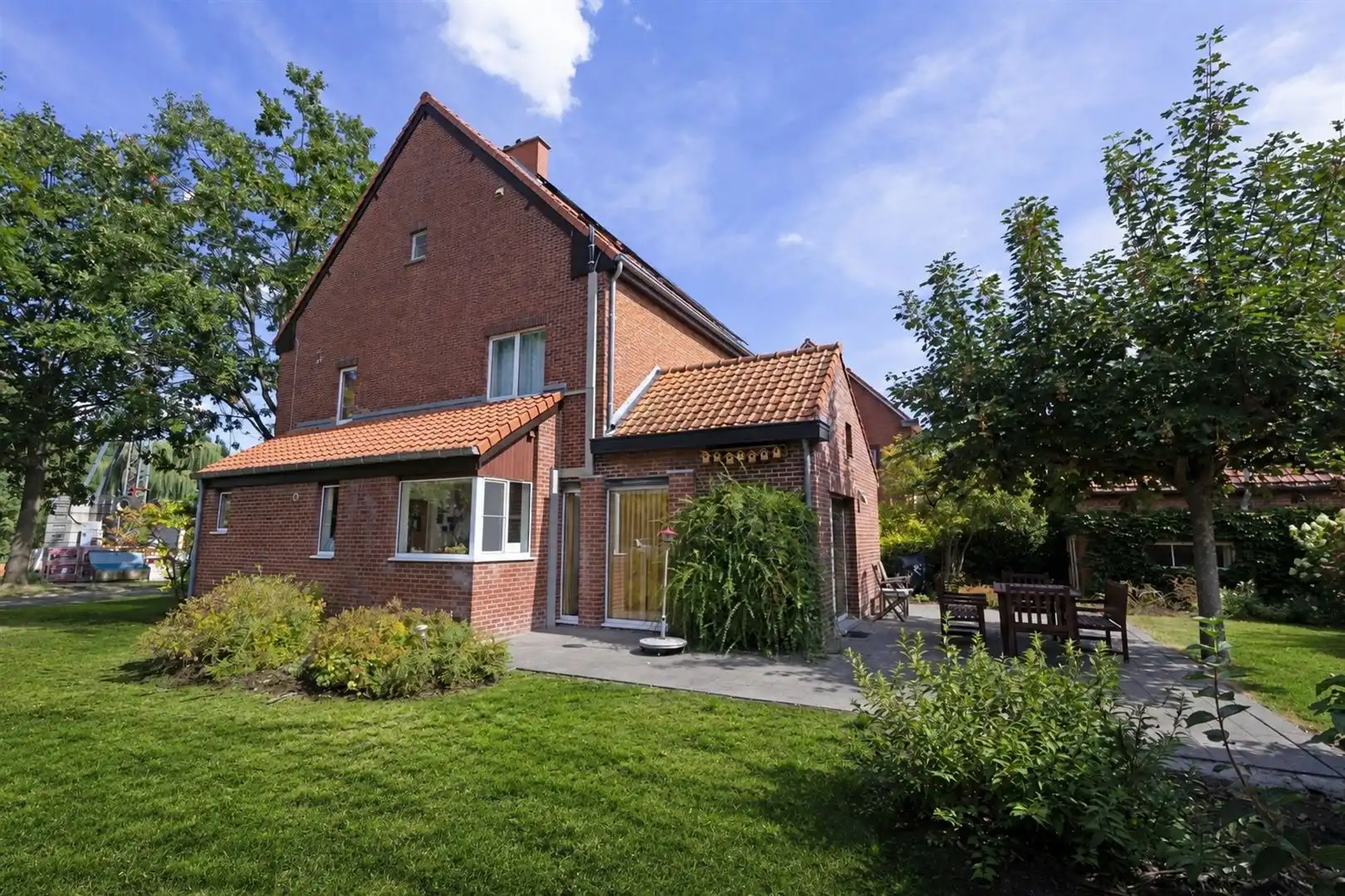Op te frissen gezinswoning in Godsheide foto 2