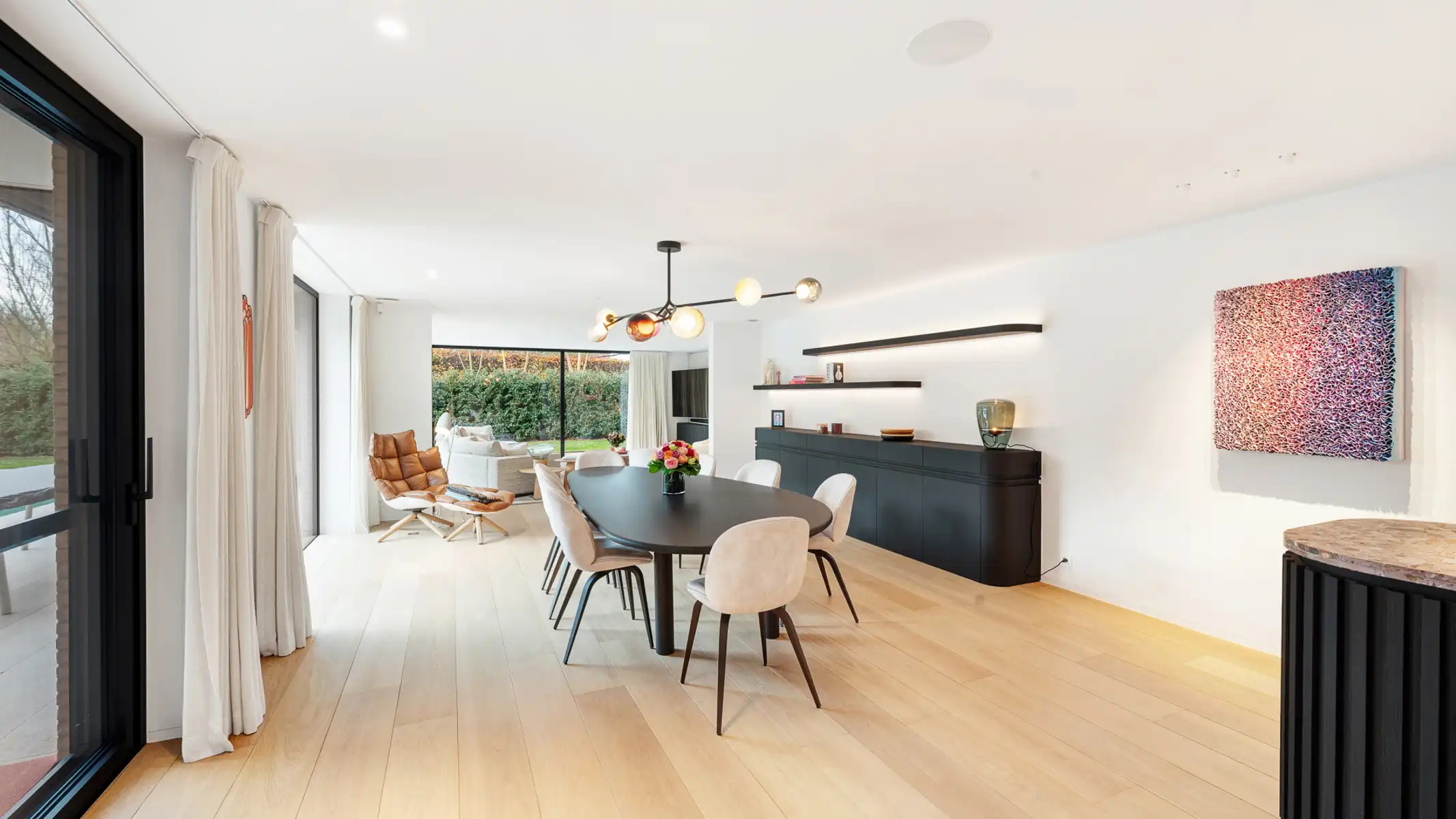 Prachtig vernieuwde villa op een rustige ligging foto 6