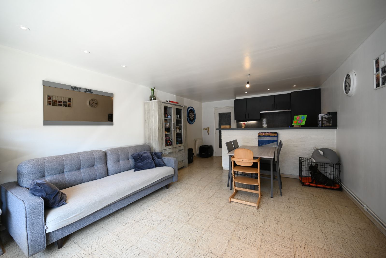 Gelijkvloers appartement nabij het bruisende centrum van Roeselare foto 2