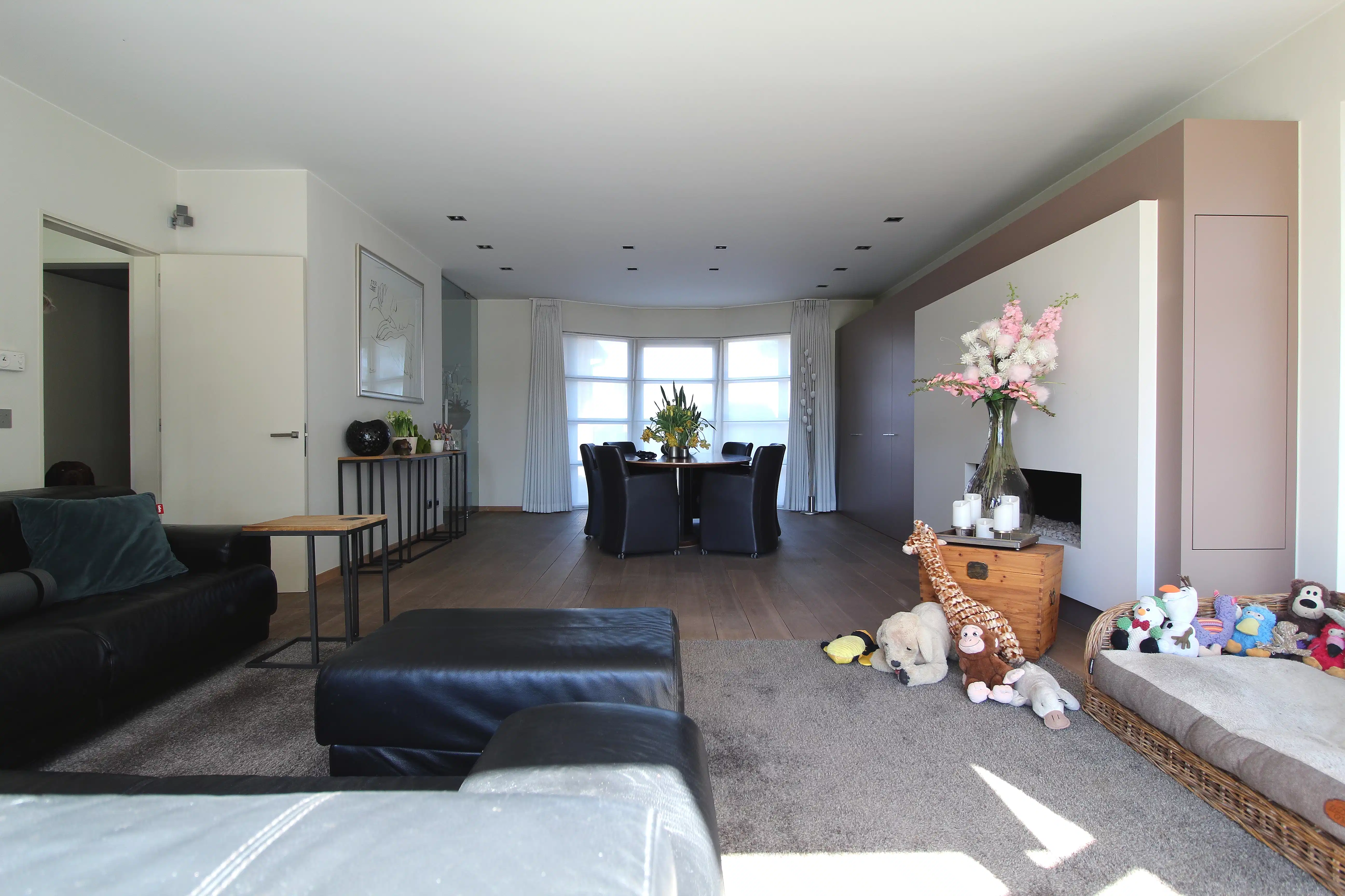 Luxueuze woning met rustige ligging te huur foto 6