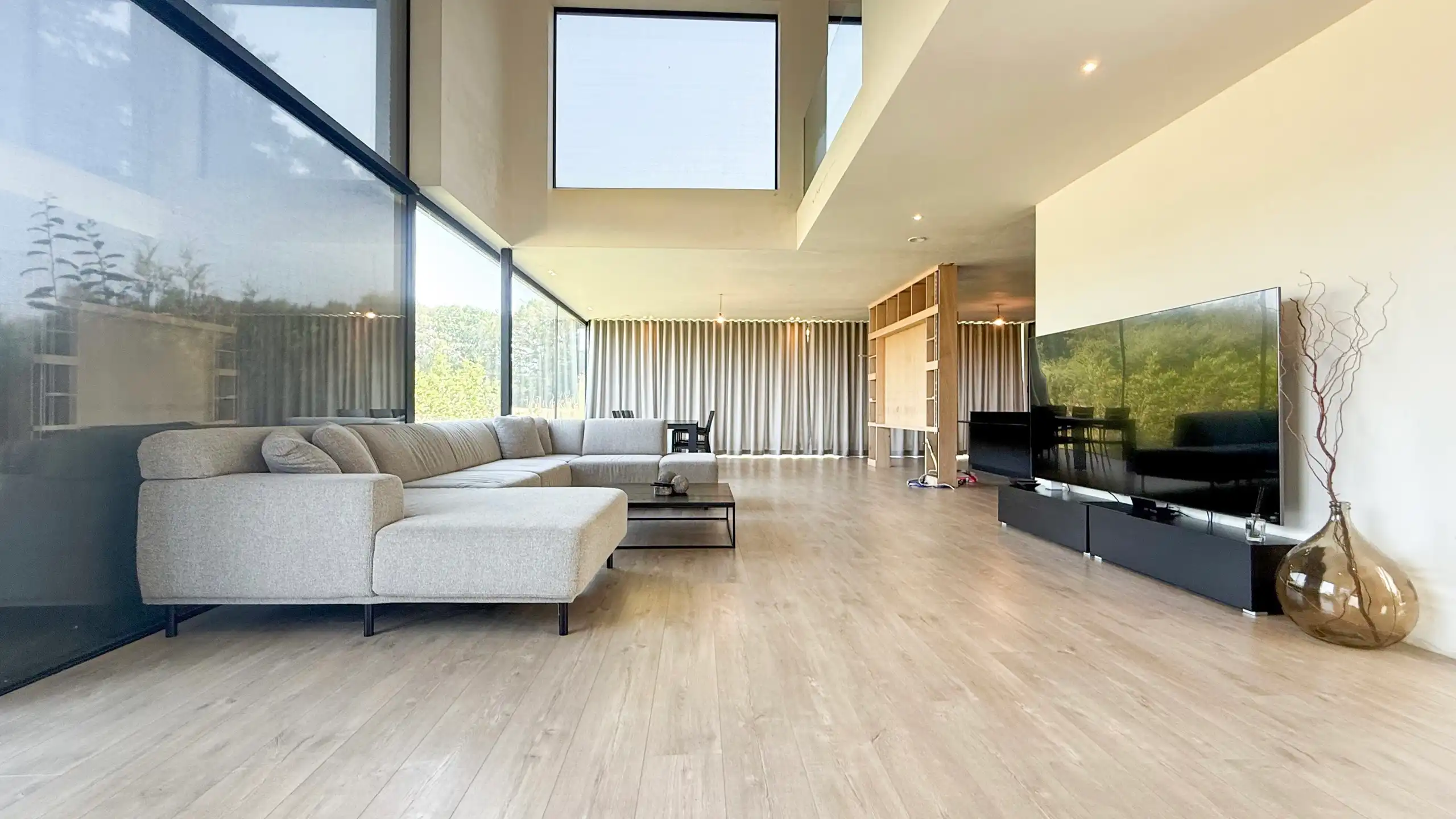 Moderne instapklare woning met 3 slpk op rustige ligging! foto 3