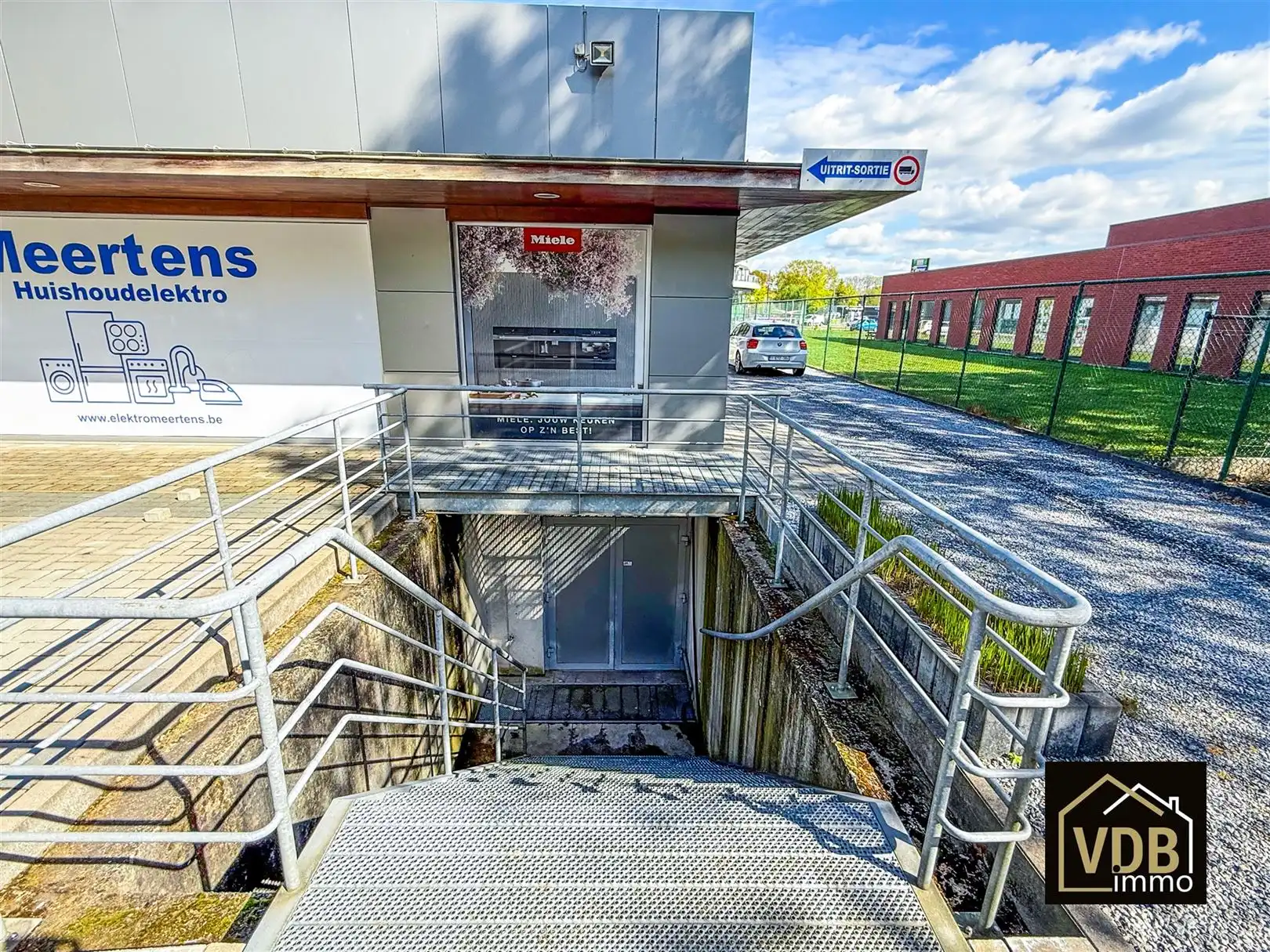 Commercieel pand op TOP locatie foto 36