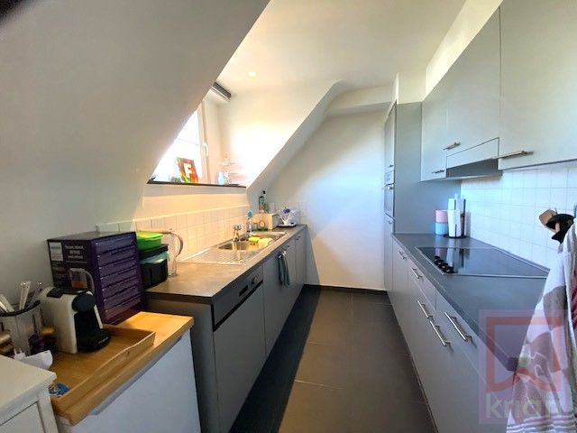 Keurig instapklaar duplex/dakappartement met 2slpk, terras, autostaanpl en berging nabij centrum Geel foto 8