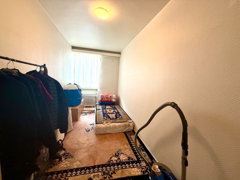 Centraal gelegen appartement met 2 slaapkamers foto 9