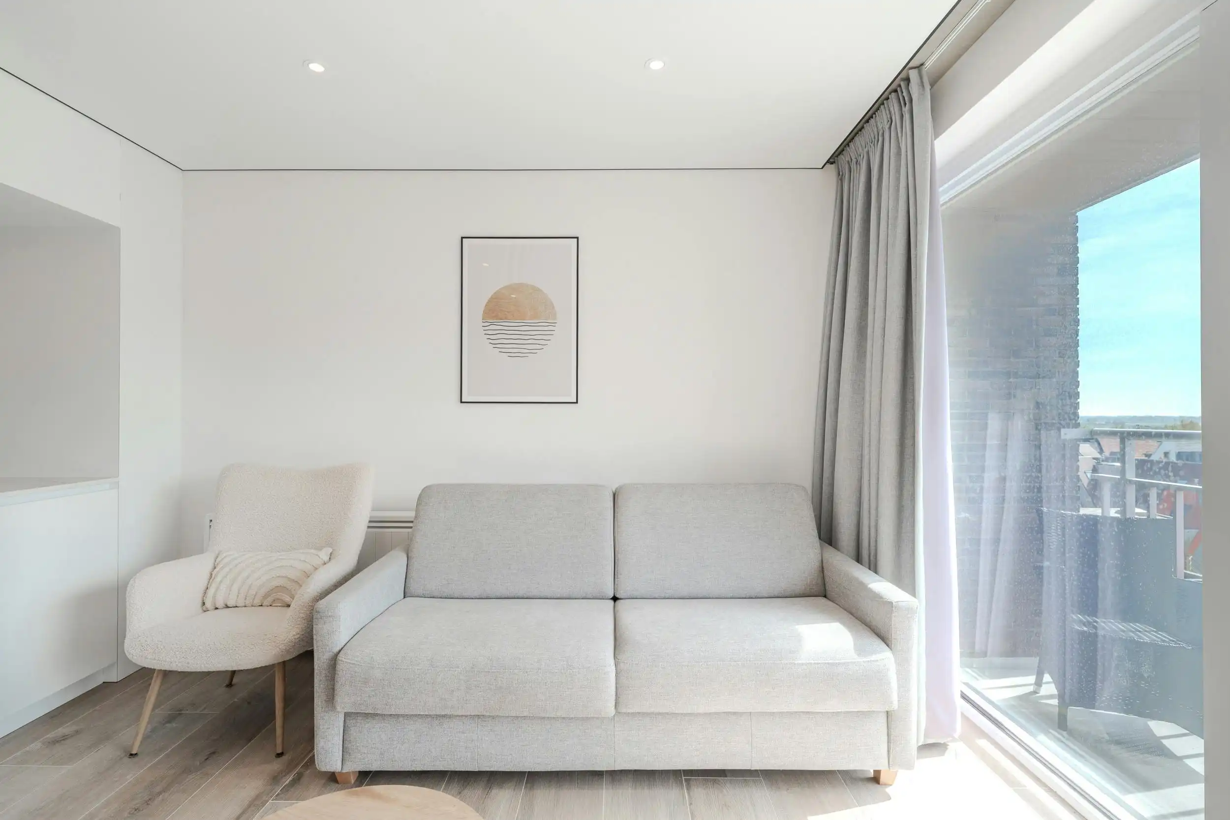 Lichtrijke gerenoveerde studio met zijdelings zeezicht! foto 9