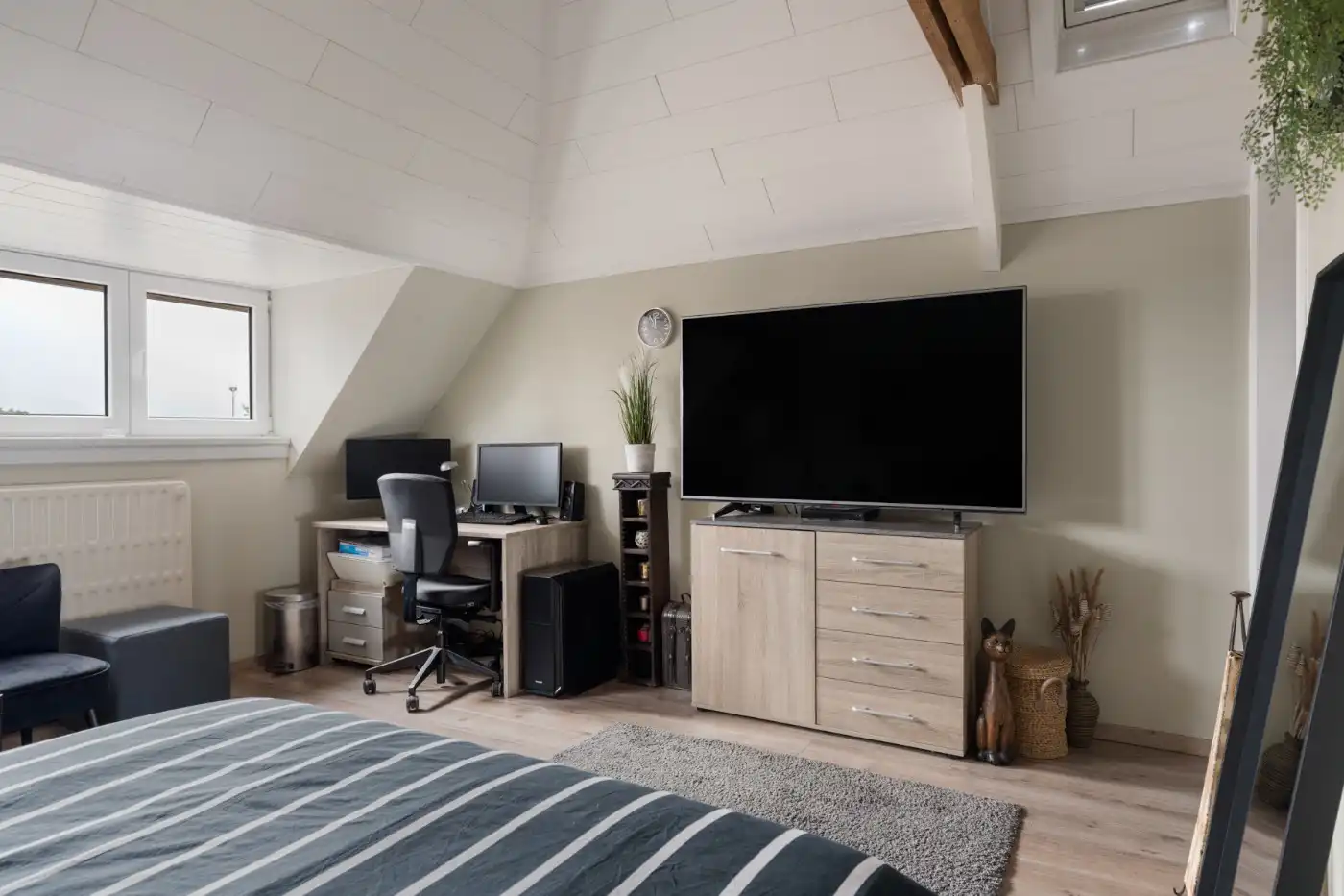 Verrassend ruime, instapklare woning met 3 slpk. en zuid-west koertje foto 24