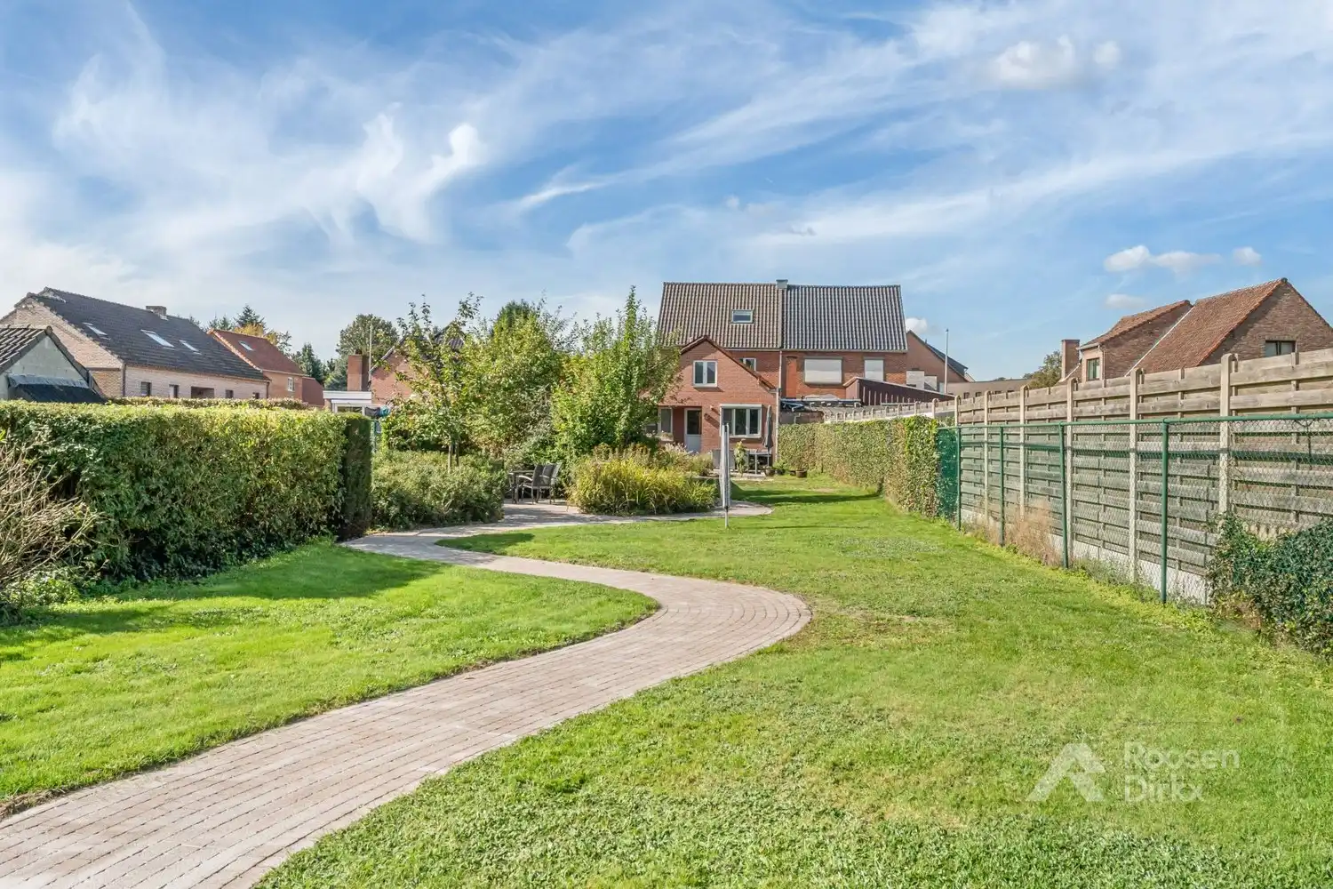 Goed onderhouden gezinswoning HOB met 5 slaapkamers op perceel van 1.325m² in Oudsbergen foto 2