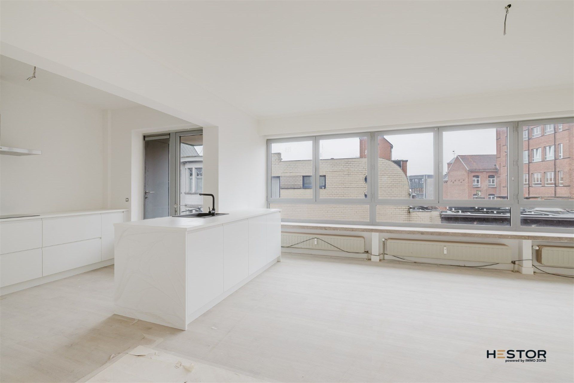 Pas gerenoveerd appartement met B-label in Sint-Niklaas foto {{pictureIndex}}
