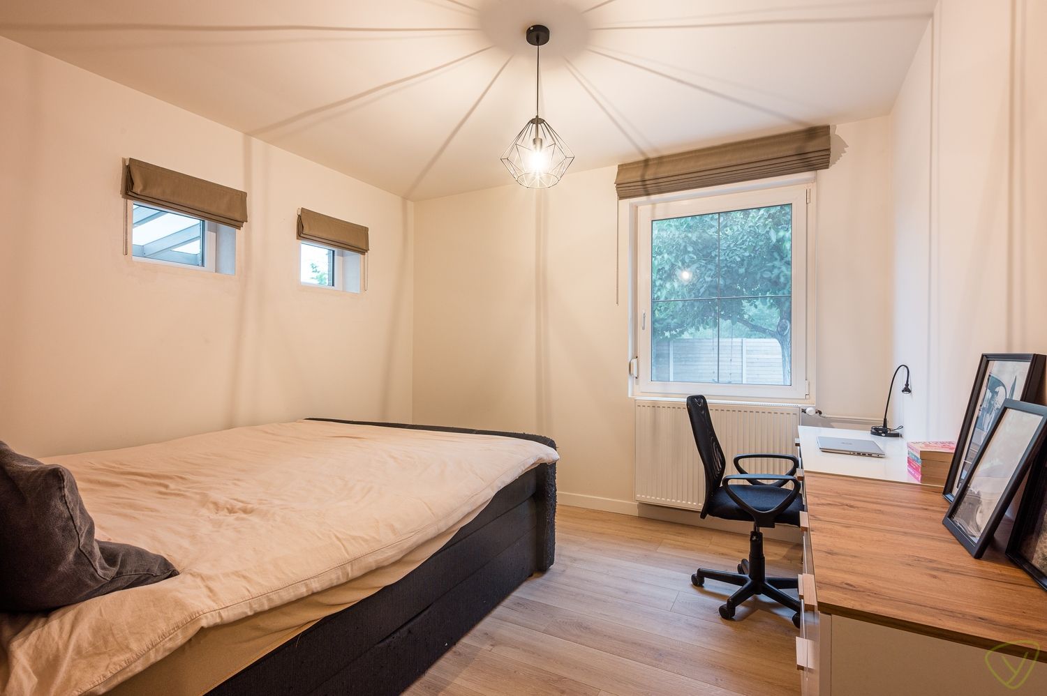 Prachtige open bebouwing met vijf slaapkamers op toplocatie foto 12