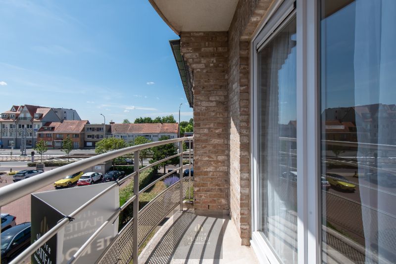 Ruim zongericht appartement met 2 slaapkamers. foto 3