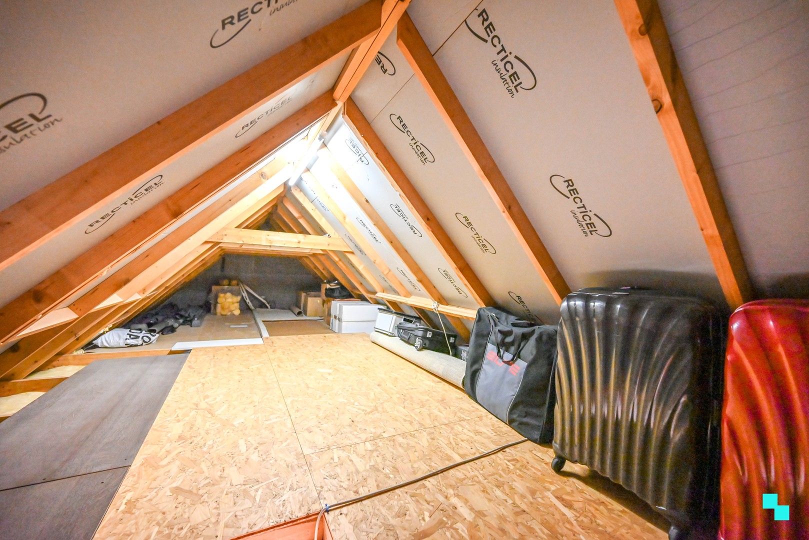 Riant, instapklaar appartement te Kortrijk foto 25