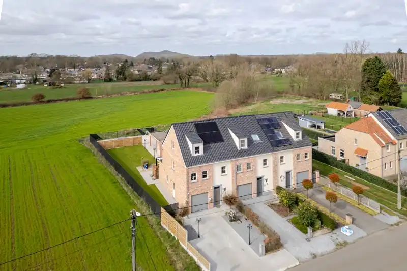 Energiezuinige halfopen woning met 3 slaapkamers. foto 7