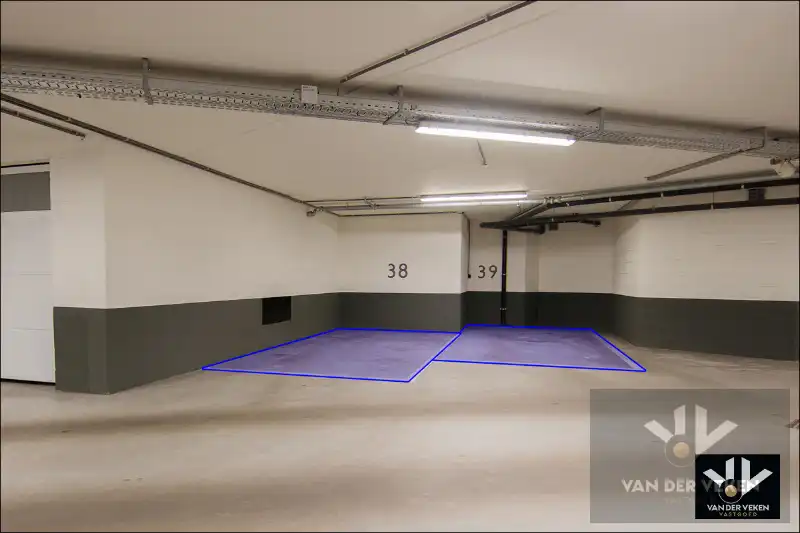 Knap afgewerkt 2 slpk appartement met zonnig terras en zicht op het water foto 16