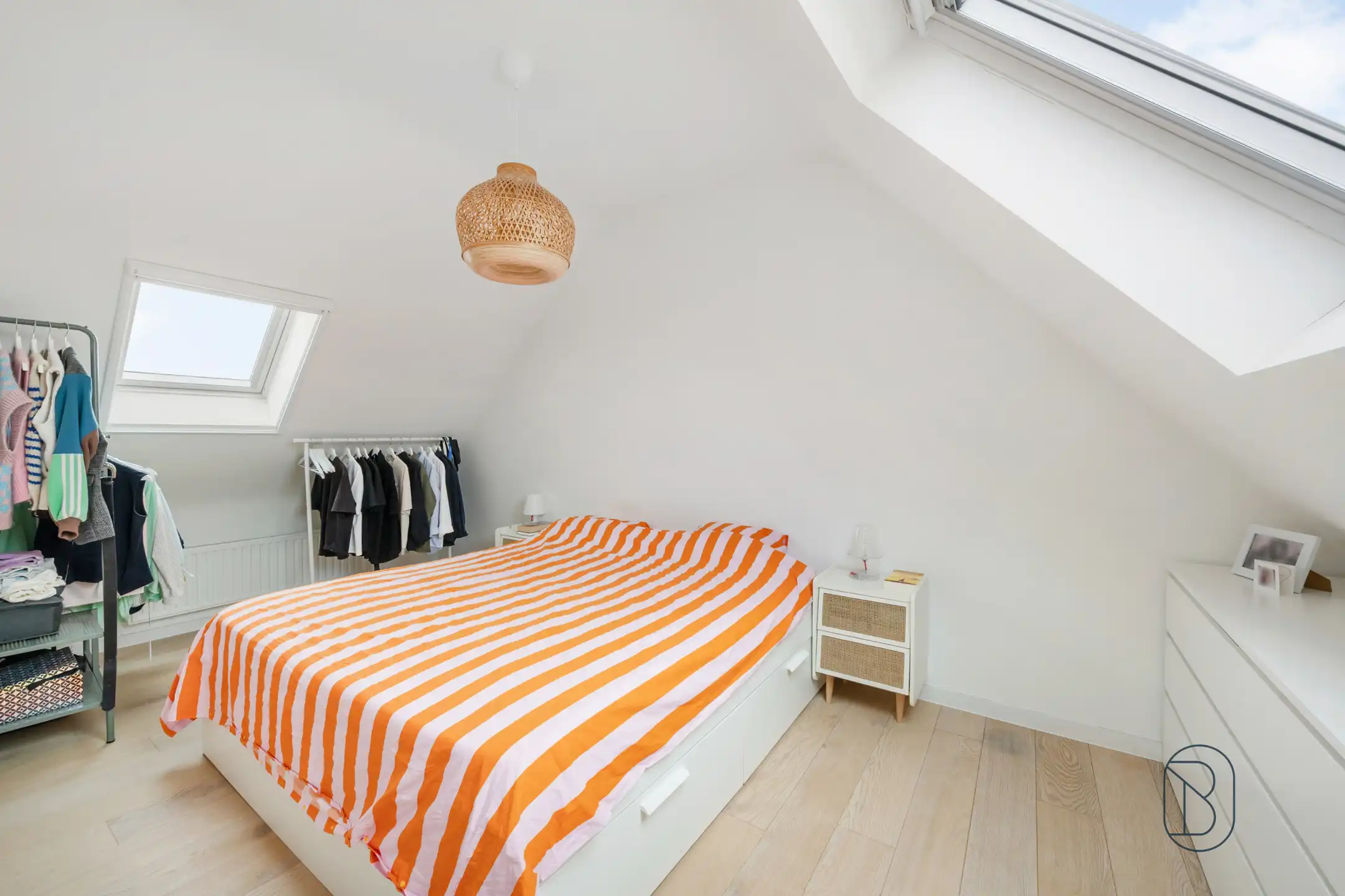 Instapklare woning met zonnige tuin in het hart van Kortrijk foto 17