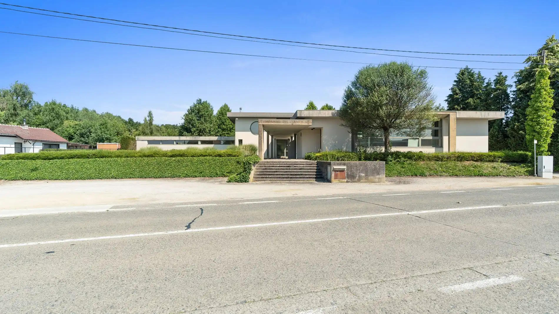 LINDEN - handelsuimte 240 m2 + 5x staanplaats foto 11