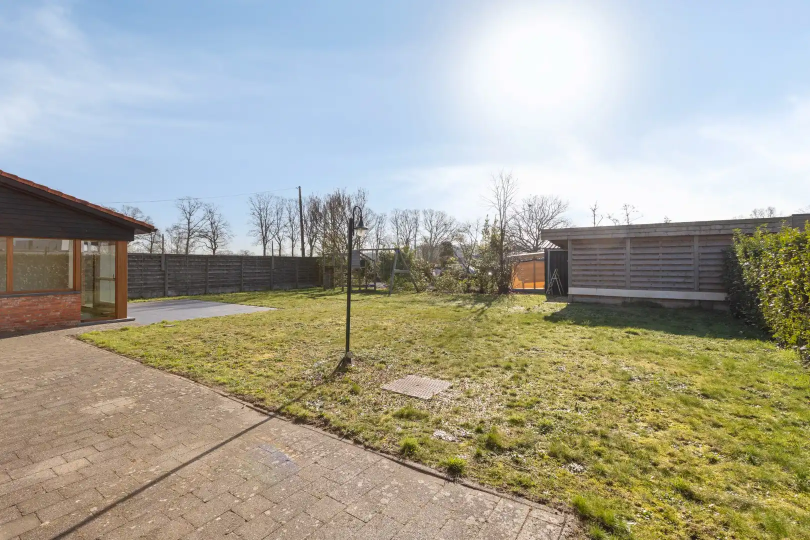 Rustig gelegen woning met 4 slpks en 2 badkamers op 691 m² te OLV Olen ! foto 3