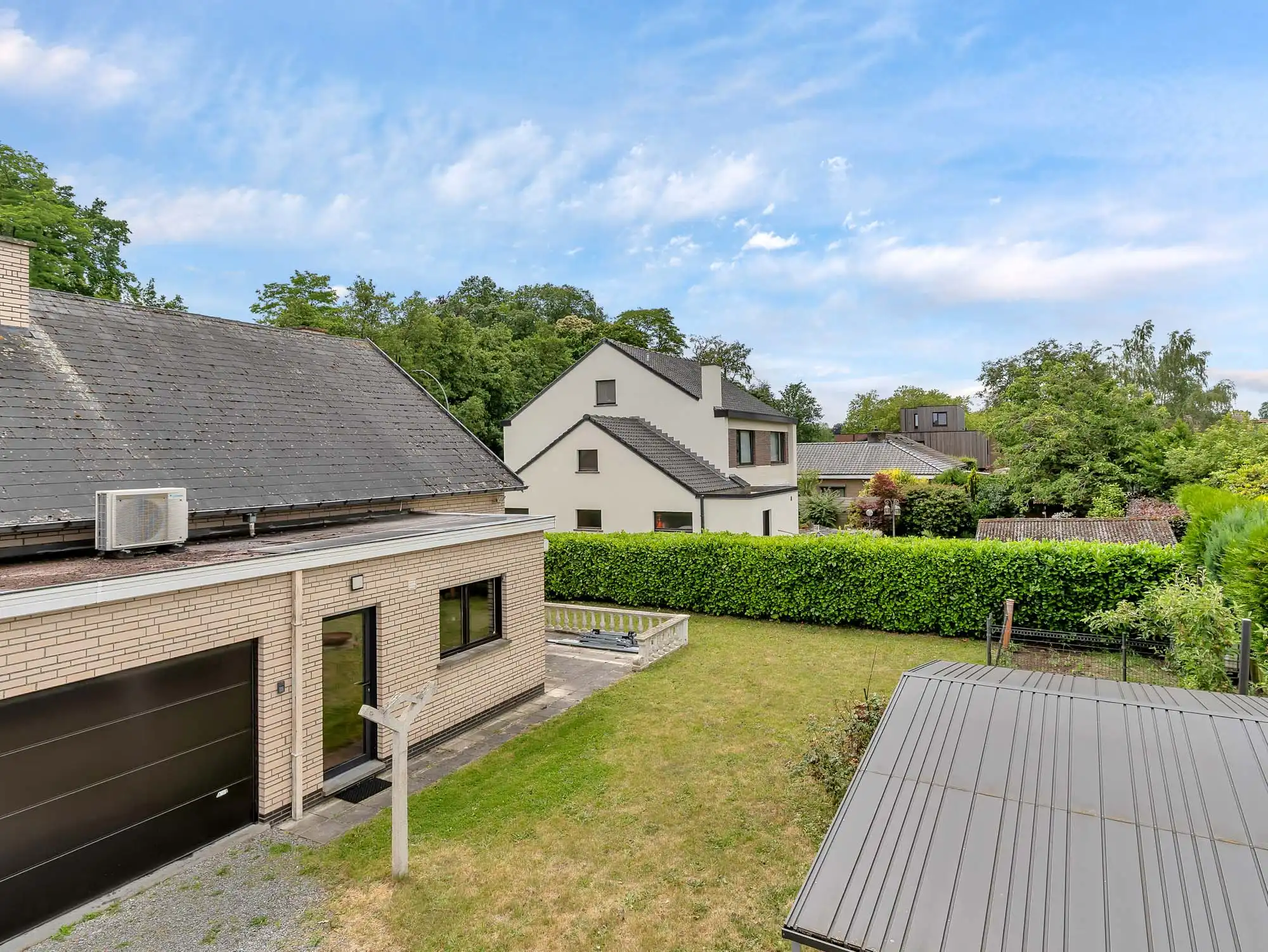 Ruime gezinswoning met tuin foto 17