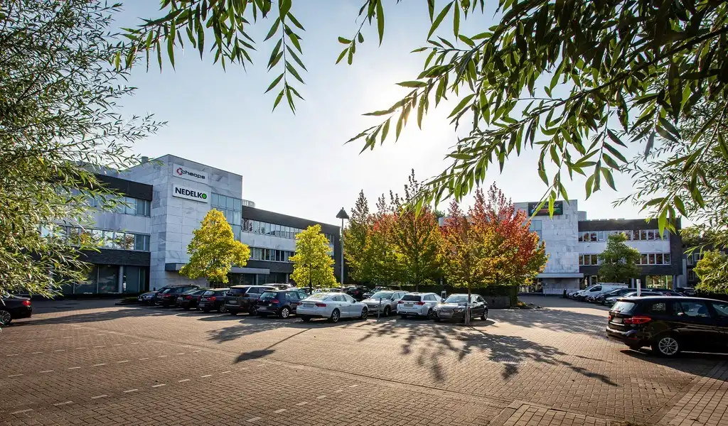 Kantoren te huur in De Arend in Edegem foto {{pictureIndex}}