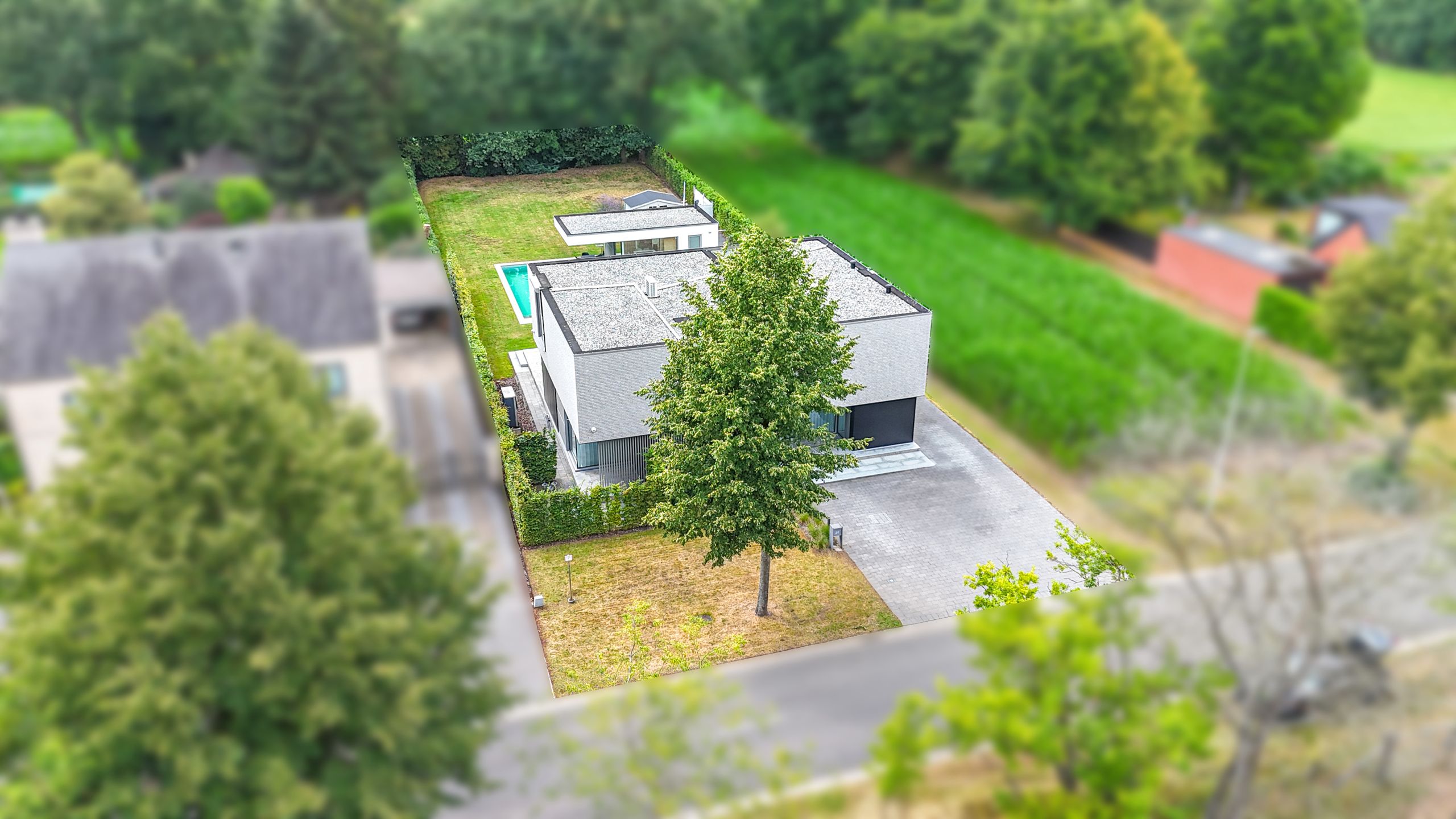 Luxe villa met poolhouse en hoogwaardige materialen! foto 3
