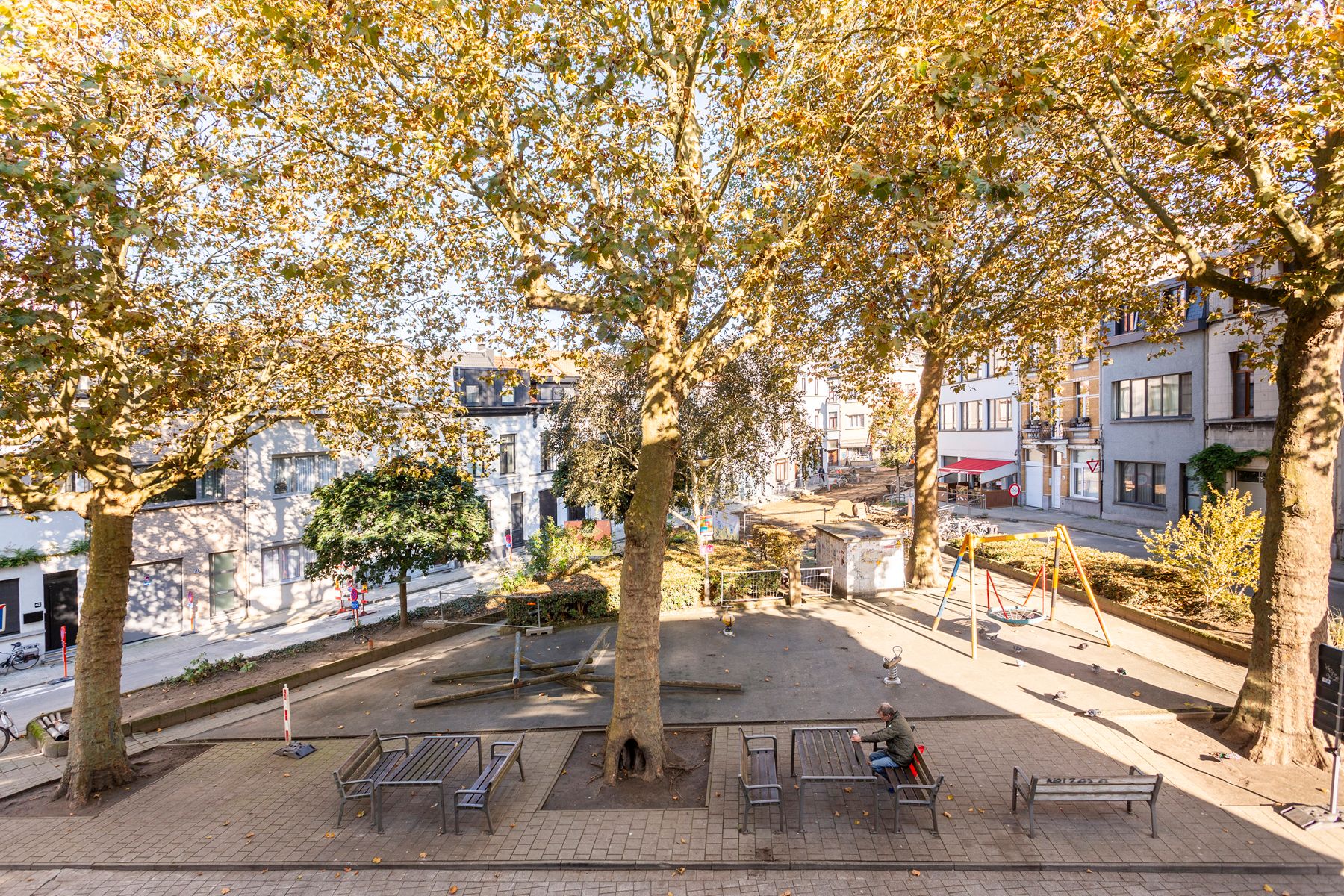 Charmante stadswoning met praktijkruimte & zonnige stadstuin foto 13