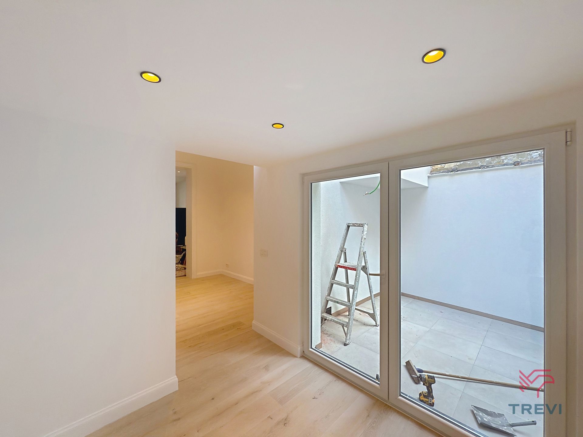 Gerenoveerd 2 slaapkamer appartement voor 1e bewoning! foto 12
