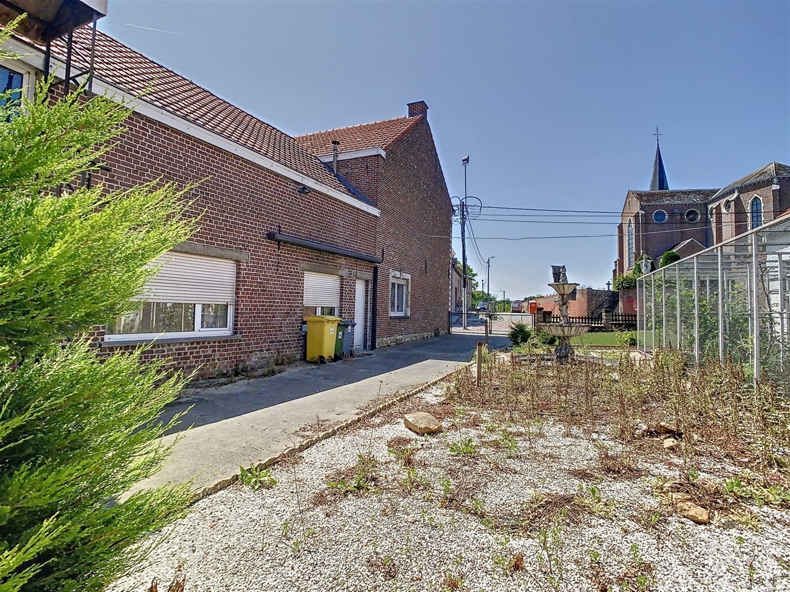 Karaktervolle vrijstaande woning, te renoveren, grote schuur, opp 15a 37ca foto 32