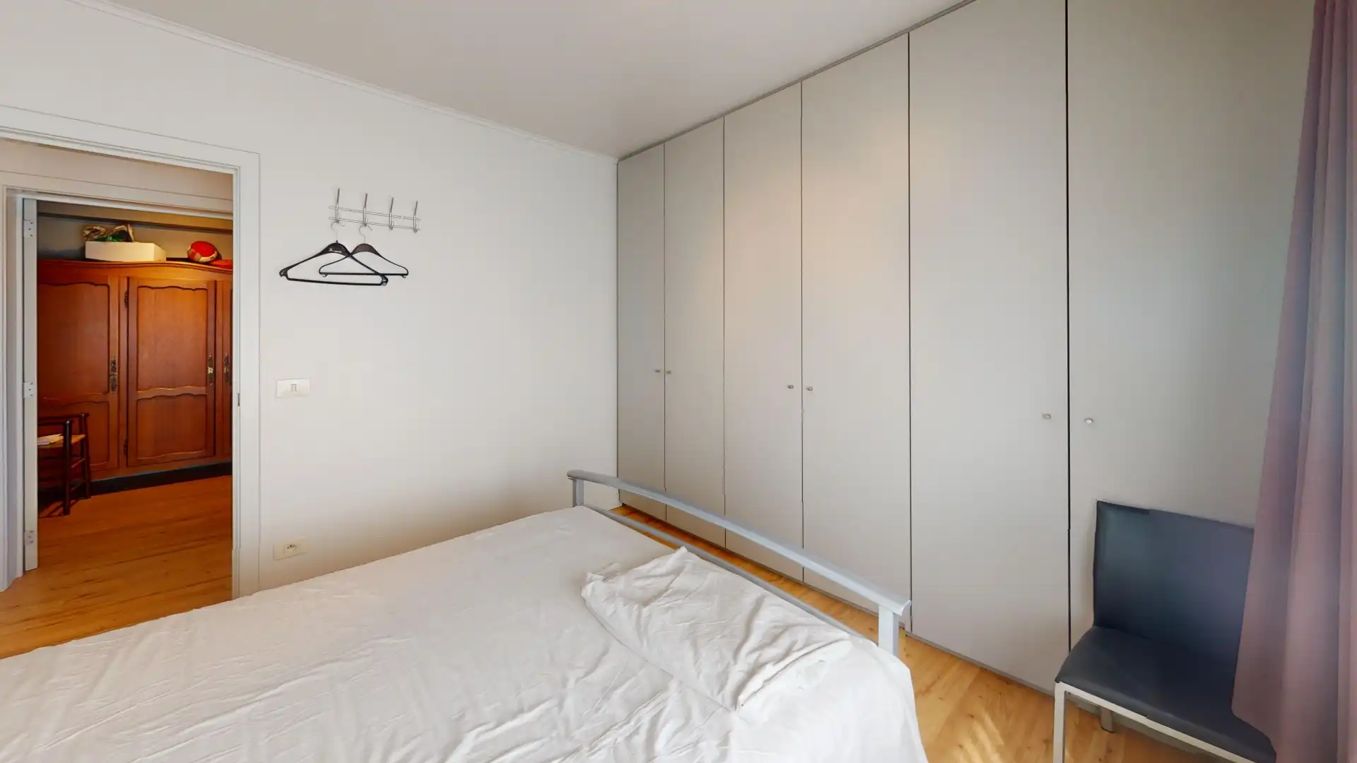 Ruim appartement met 3 slaapkamers en fantastisch uitzicht aan de Zeedijk in Heist-aan-Zee - Te koop! foto 12